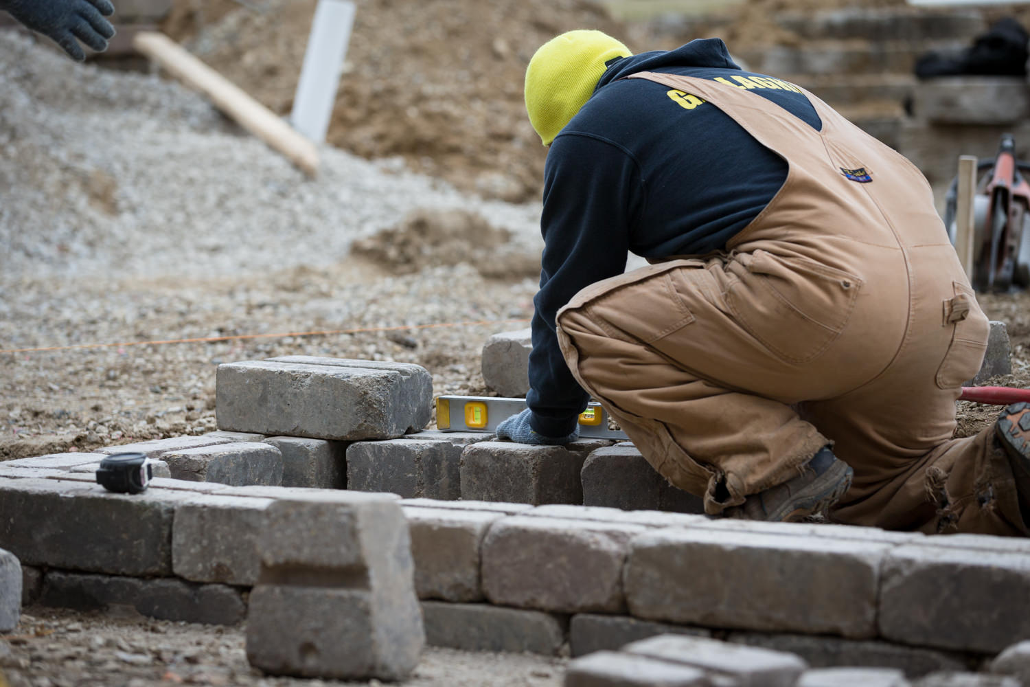 elite-lawn-care-170309-094657