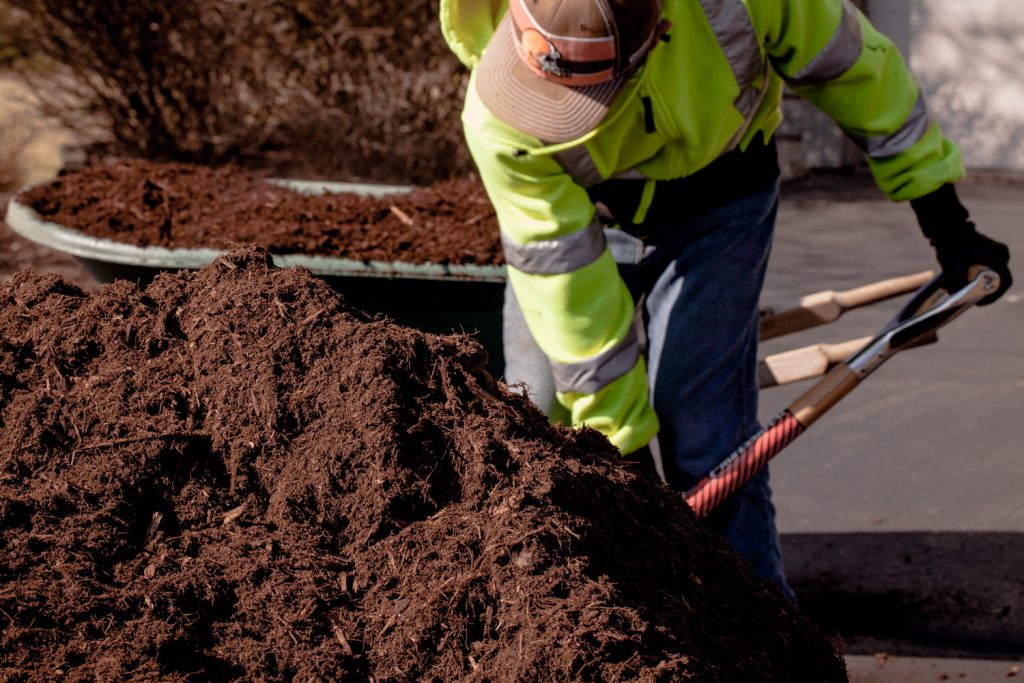 Mulch Delivery & Install in Crystal Lake IL - Yard Maintenance