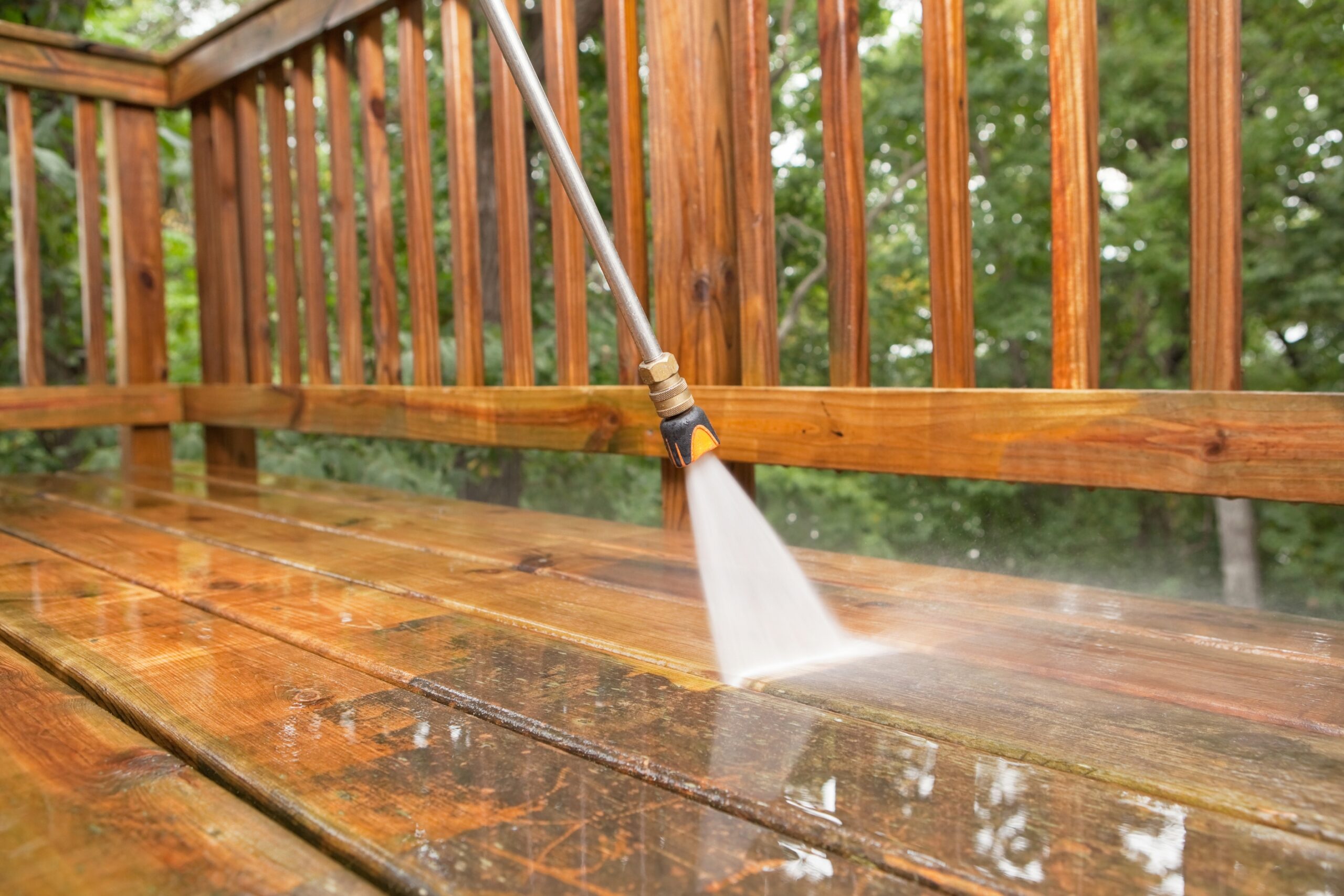 Deck Power Washing Services and other pressure washing services in Illinois