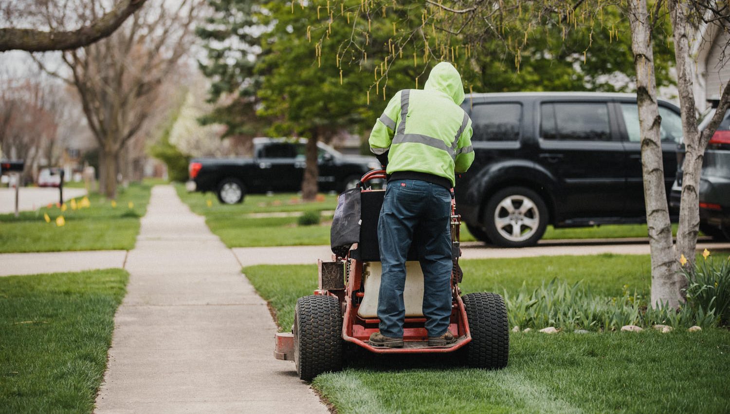 Elite Lawn Care - 2024 Lawn Mowing-1